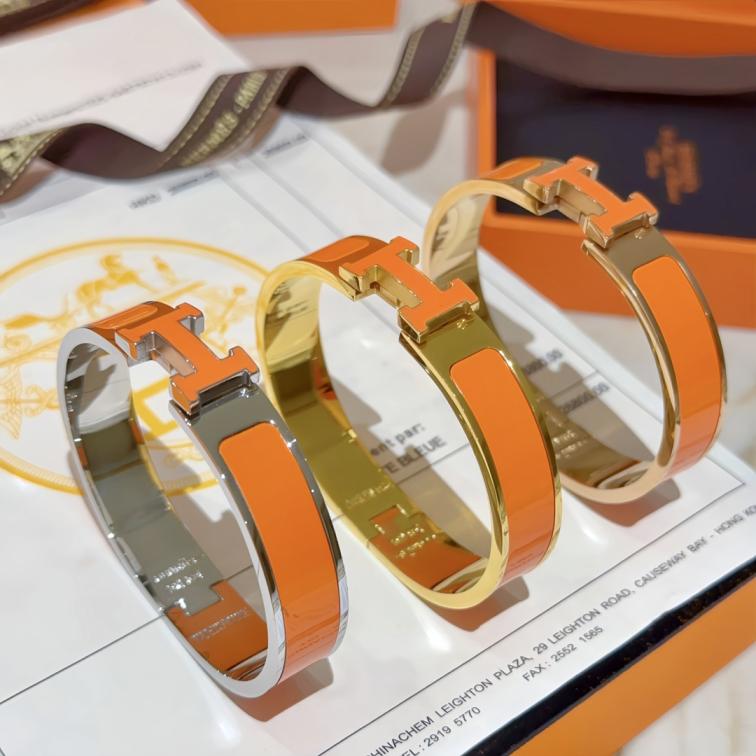 Hermes Orange H bracelet 115099
