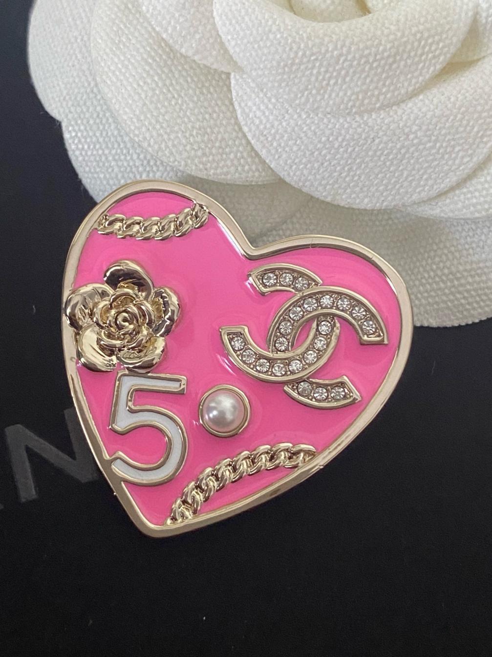 Chanel brooch 115155