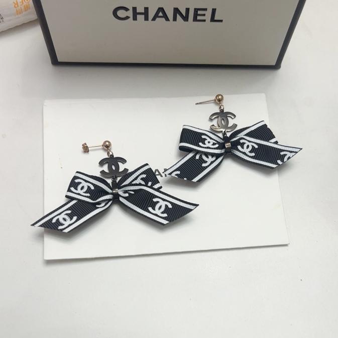 Chanel earrings 115152