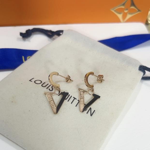 LV Louis vuitton earrings 115119