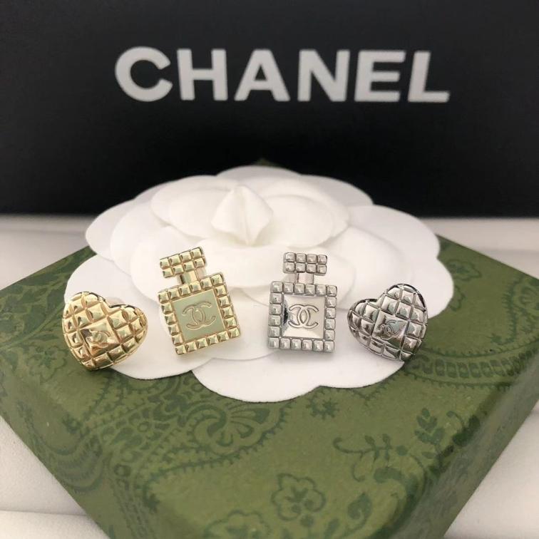 Chanel earrings 115202