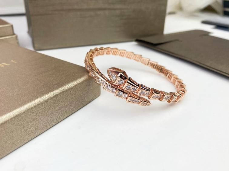 BV Bvlagri Crystal snake bracelet(No Logo)