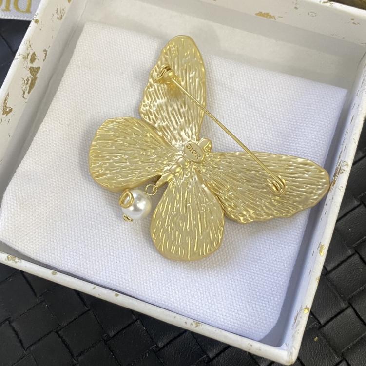 Special offer! C449 Dior brooch