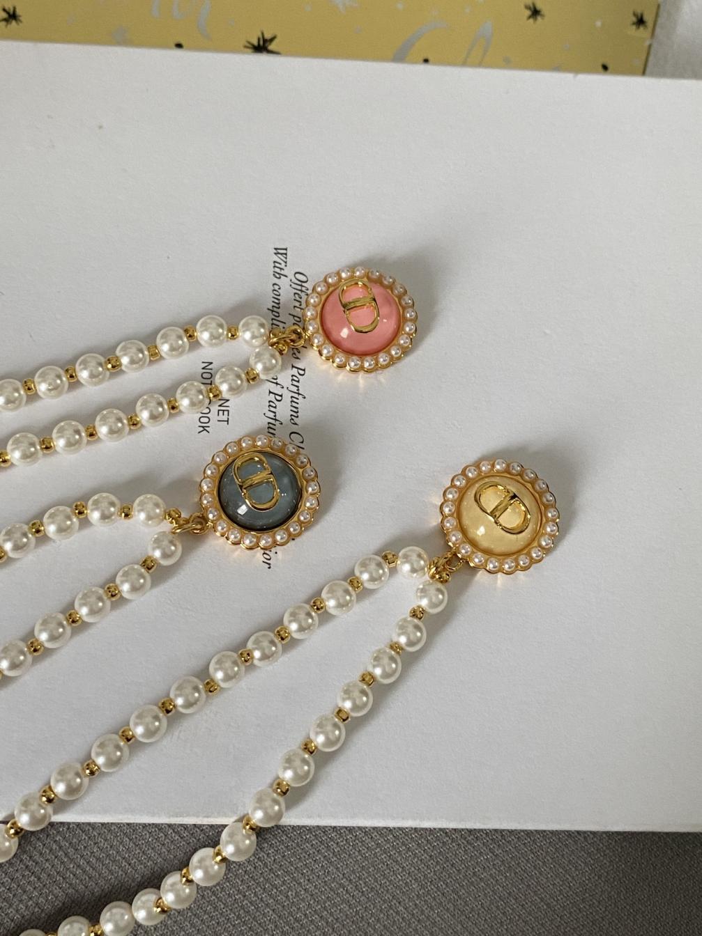 B999 Dior pearls necklace