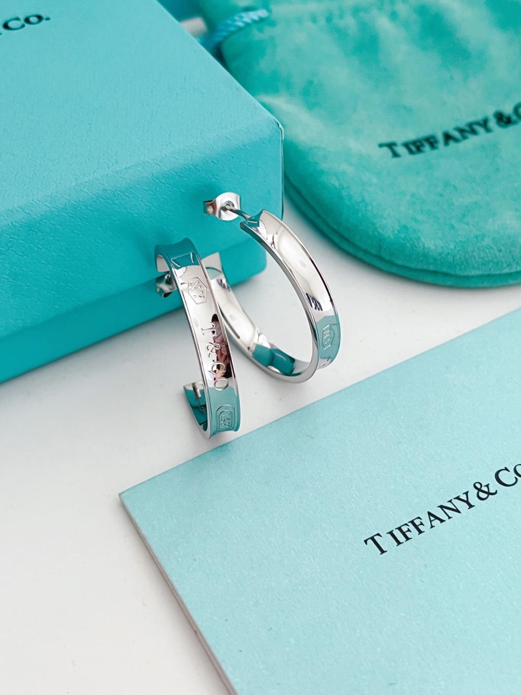 A1038 Tiffany silver hoop earrings