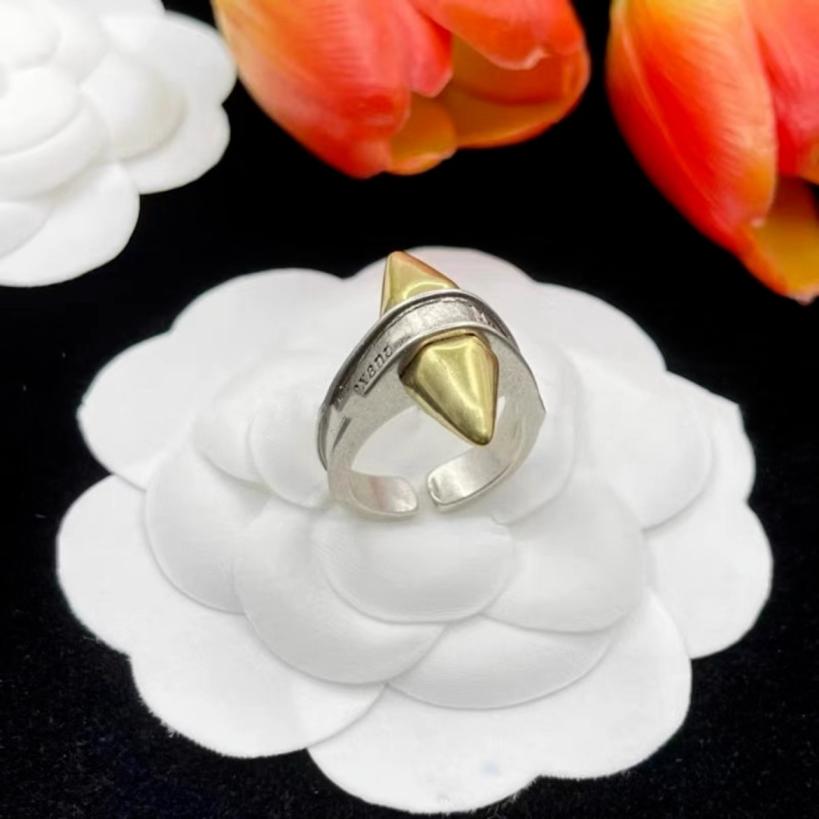PT221 Alexander McQueen ring