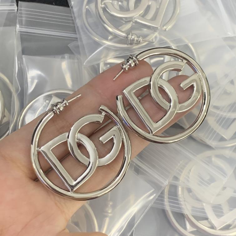 DG earrings 115393