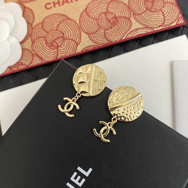 A1779 Chanel earrings