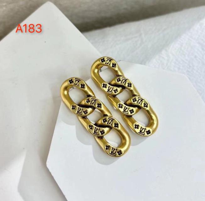 LV Vintage earrings 115425