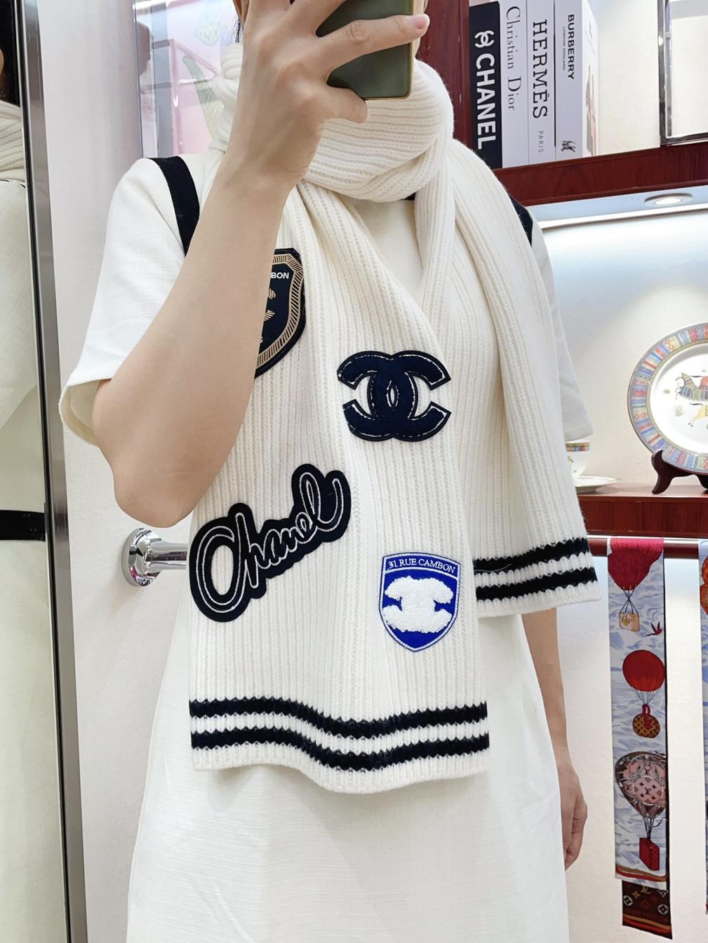 Chanel Long woof Scarf 115449