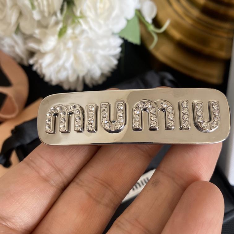 FS7025  MIUMIU hairclip