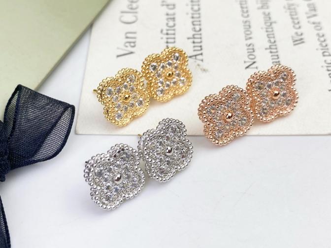 VCA Vancleef earrings 115532