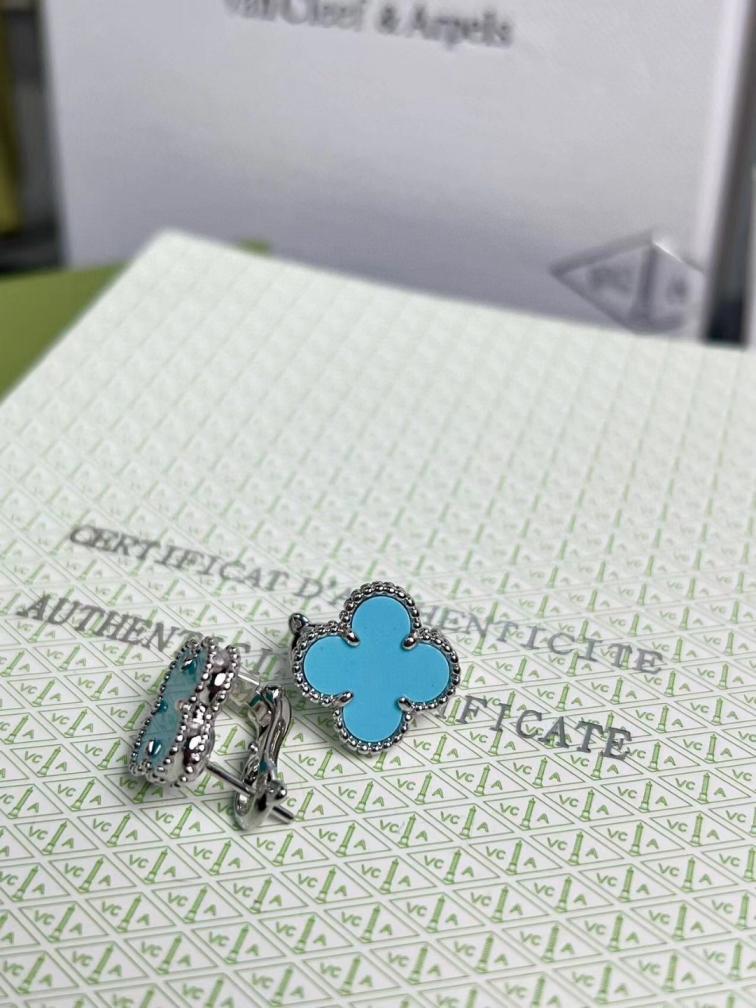 VCA Van Cleef &amp; Arpels Sweet Alhambra earrings