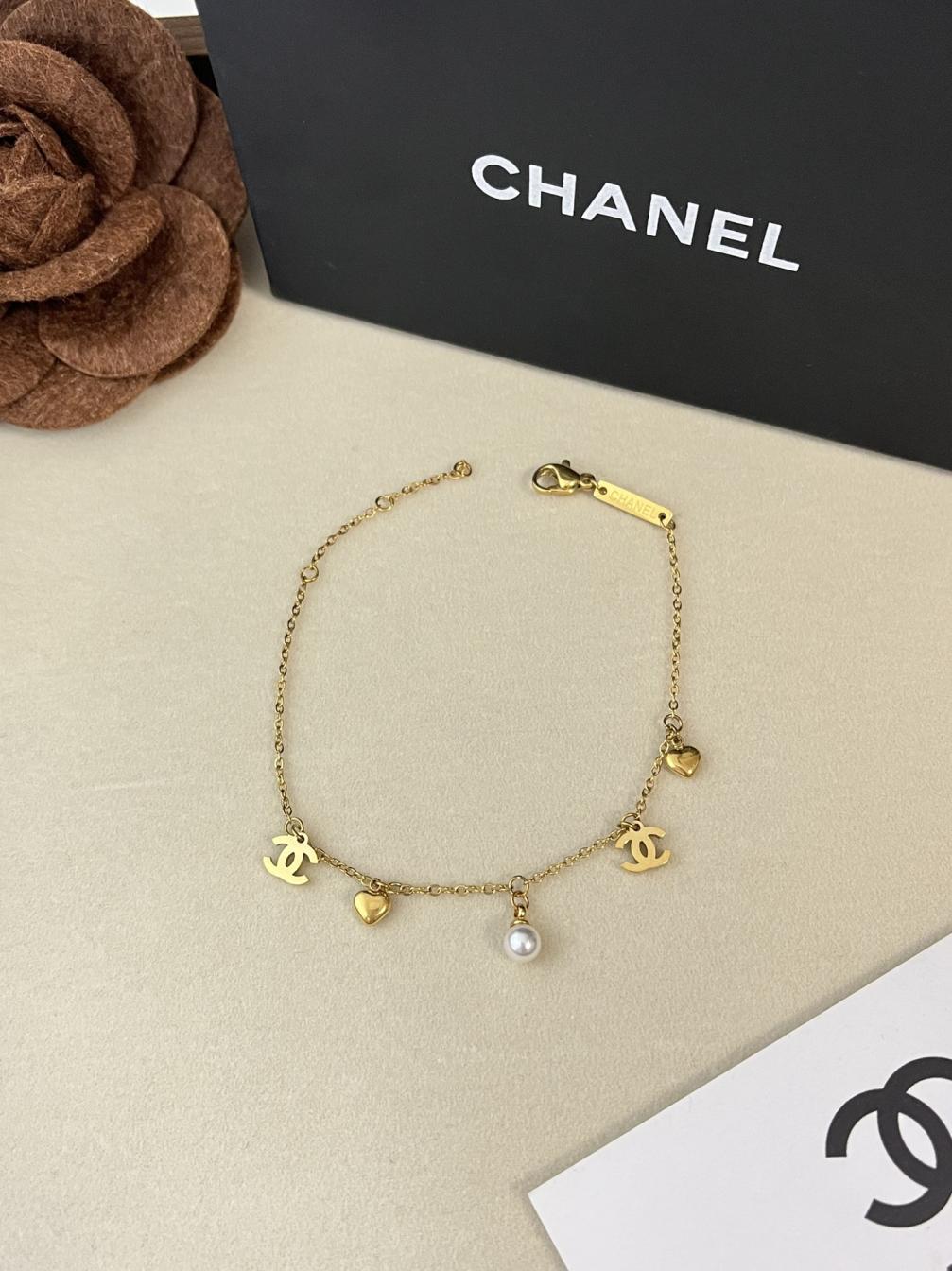 L172  Chanel bracelet