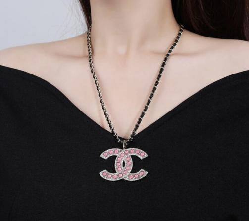 B826 Chanel lambskin pink CC necklace