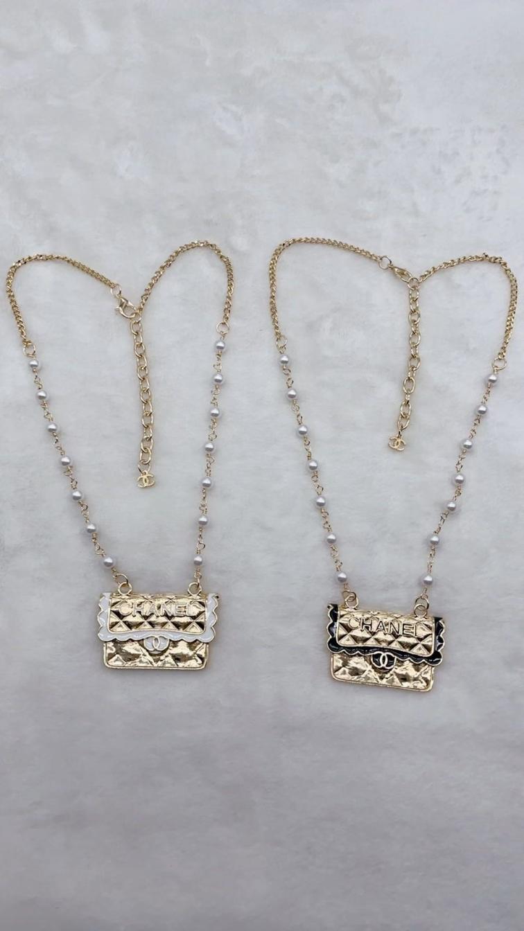 Chanel necklace 115570