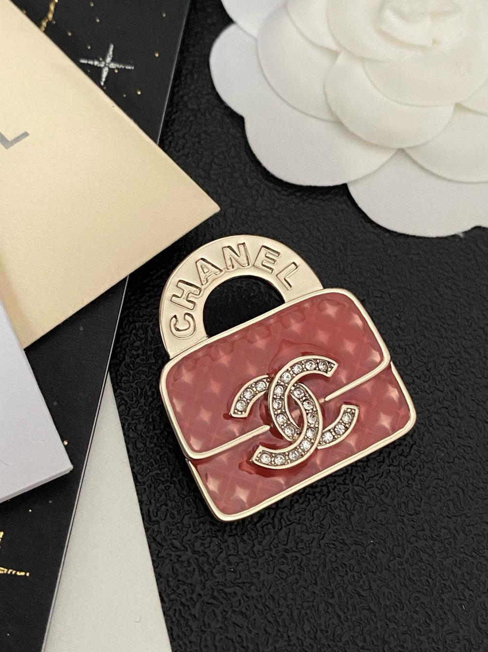 Chanel bag brooch 115583