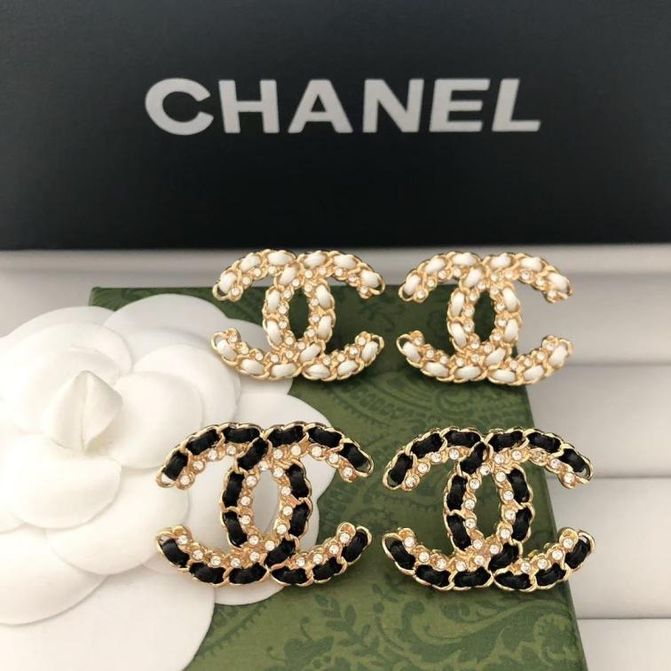 Chanel CC leather earrings 115584