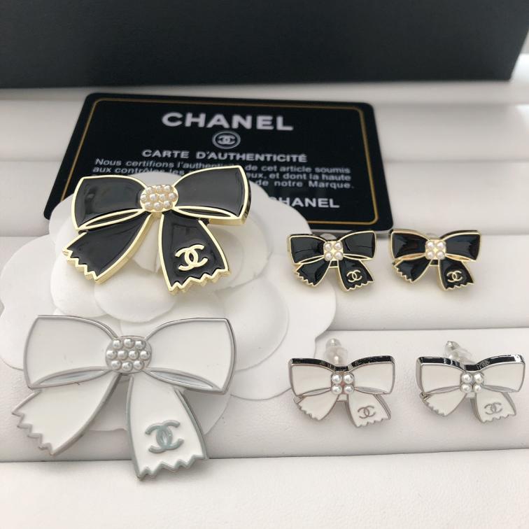 Chanel bowknot brooch or earrings 115585