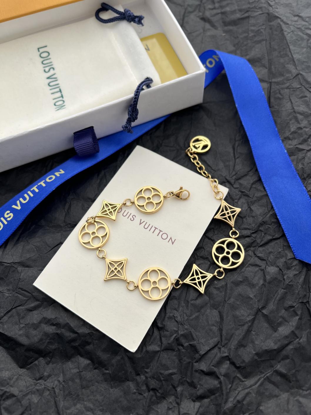 L175 LV Bracelet