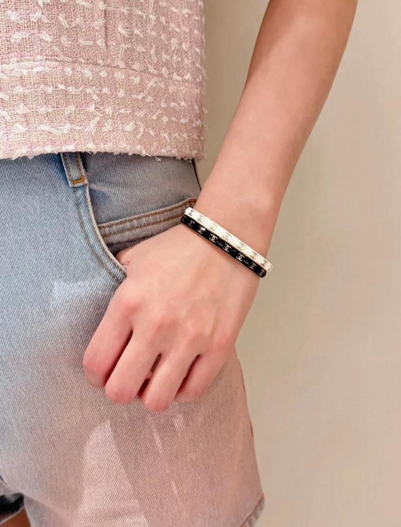 Chanel bracelet 115755