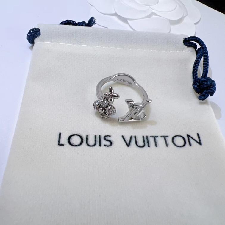 JZ269  LV Ring