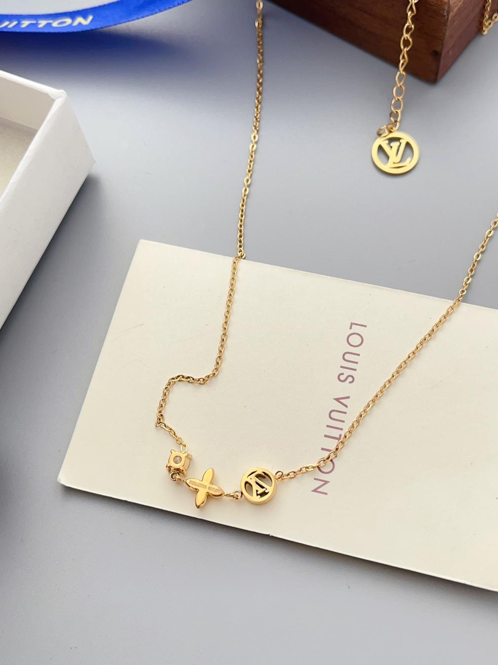 X638 LV Necklace