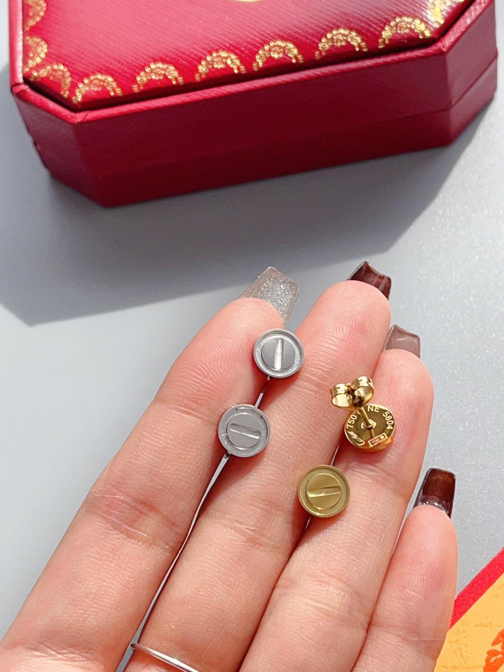 A1073 Cartier earrings