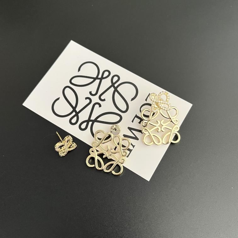 A1088 LOEWE earrings