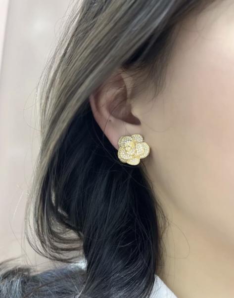 A1089 Chanel earrings