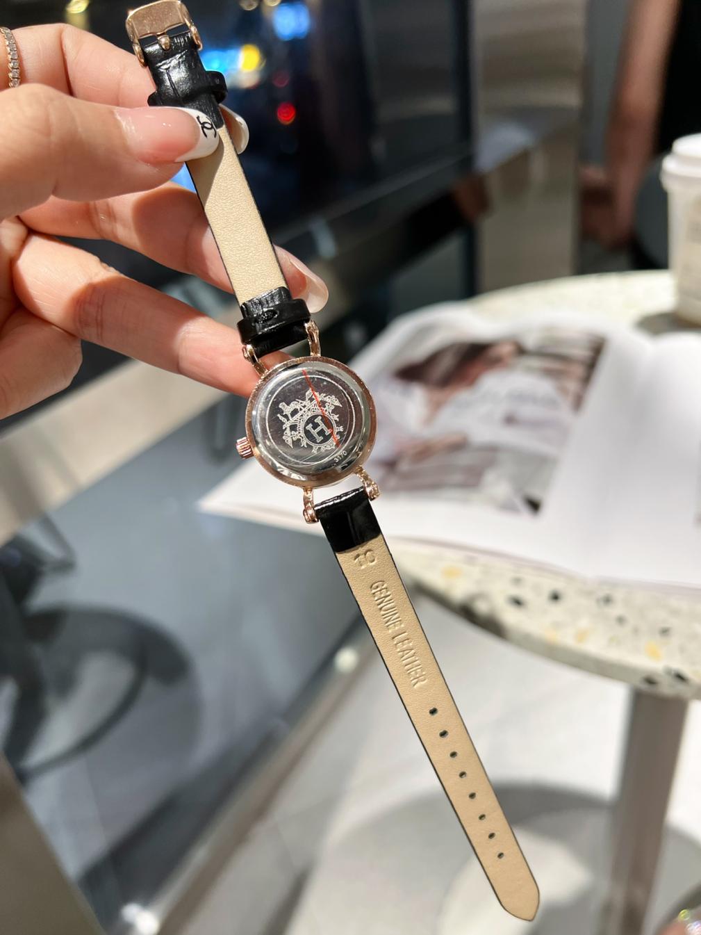 HERMES PARIS diamond quartz watch 25mm