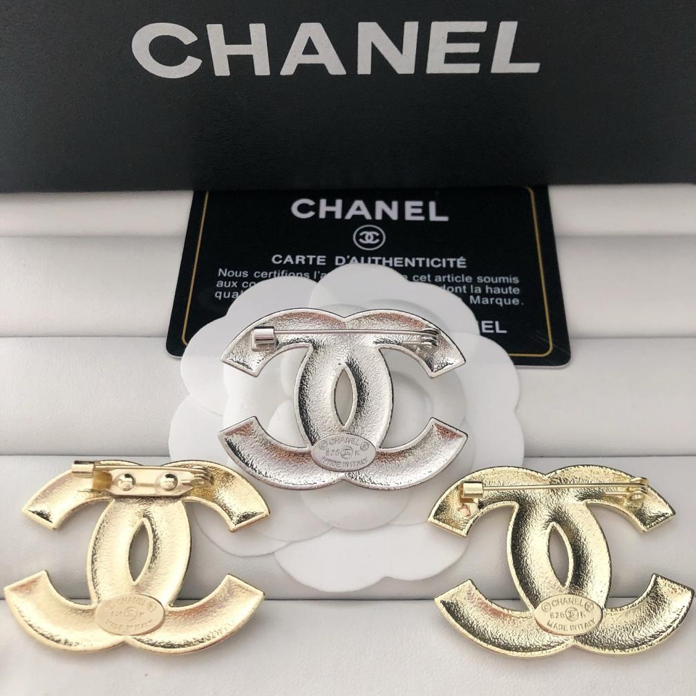 Chanel cc brooch 116118