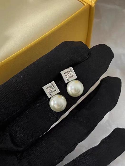 A1161 FENDI earrings