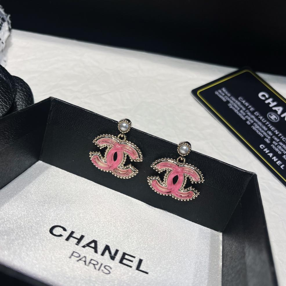 A560 Chanel earrings