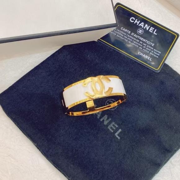 Chanel bracelet 116143