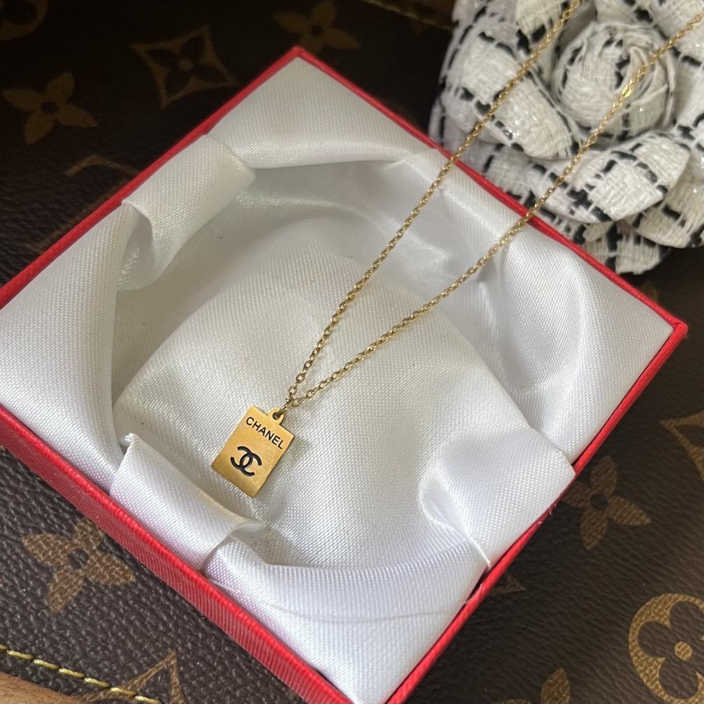 Chanel necklace 116142