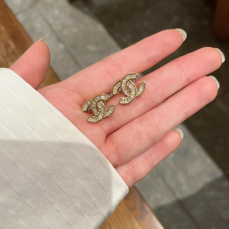 Chanel earrings 116174