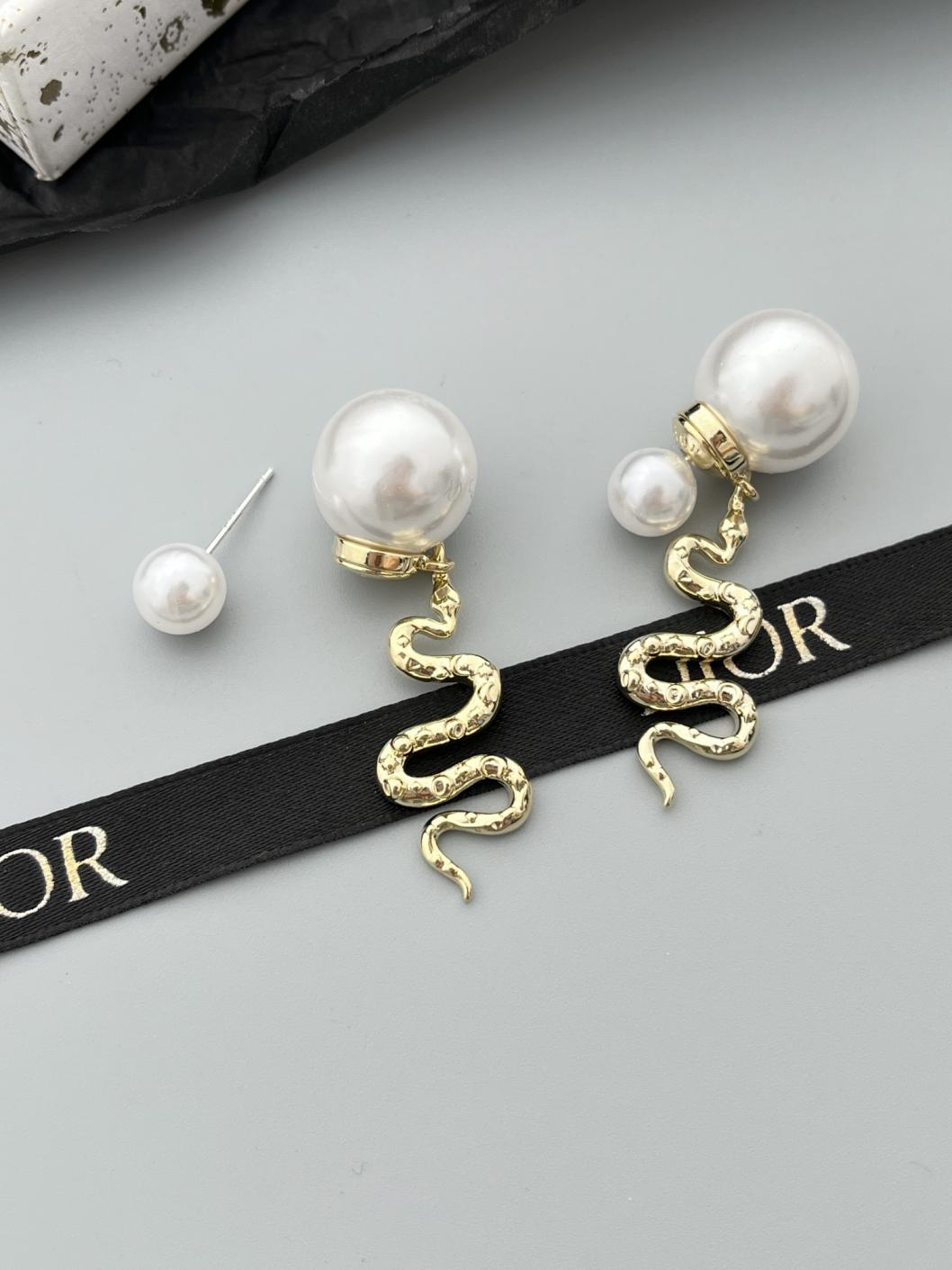 A1099 DIOR snake Tribales earrings