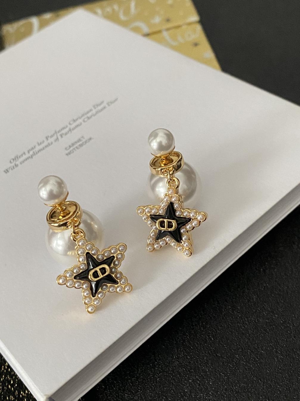 A349 DIOR earrings