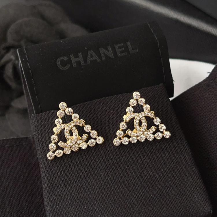A1123   Chanel earrings