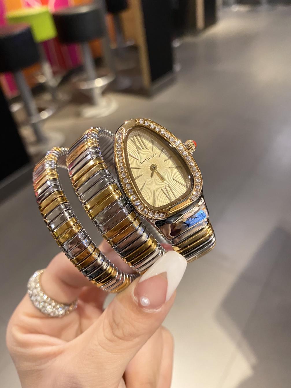 BV Bvlgari Golden snake quartz watch 116301