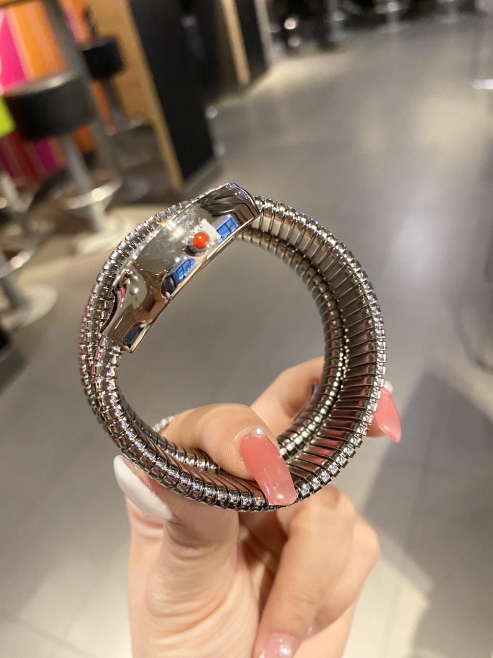 BV Bvlgari Silver snake quartz watch 116300