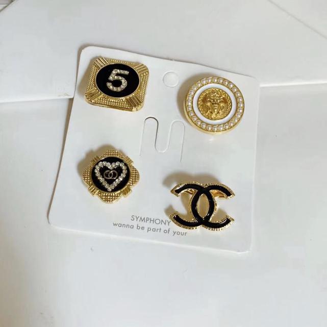 Chanel brooch 4pcs 1set 116285