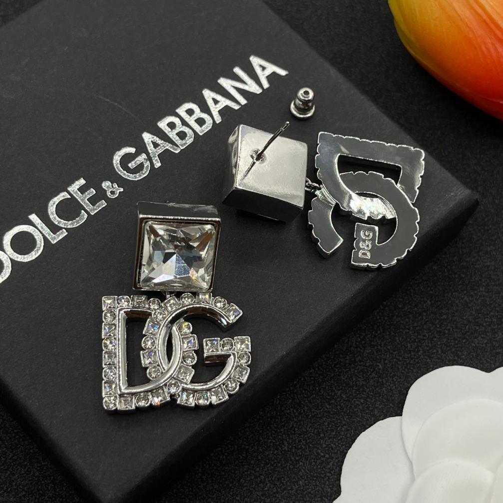 DG earrings 116313