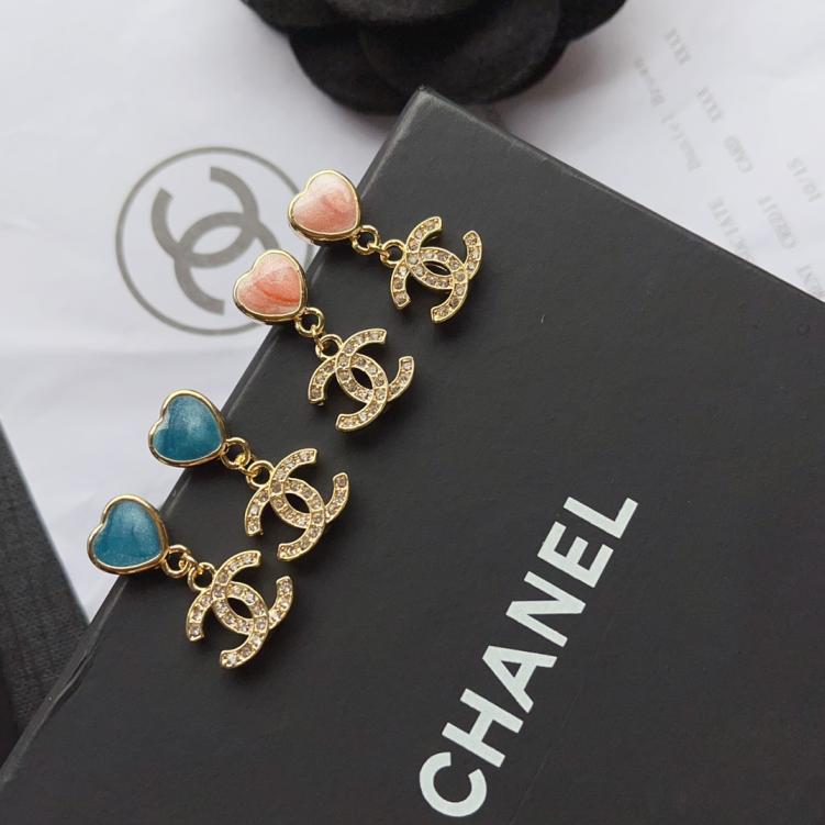 A1128 Chanel heart earrings