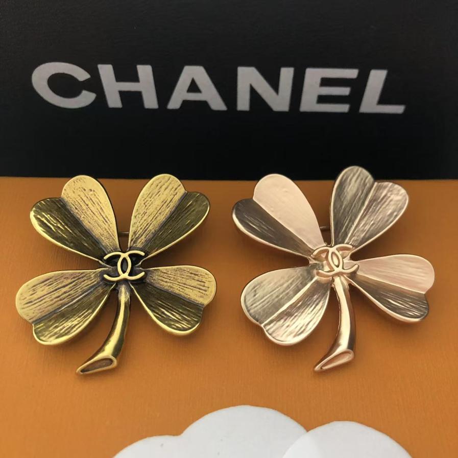 Chanel leaf brooch 116345