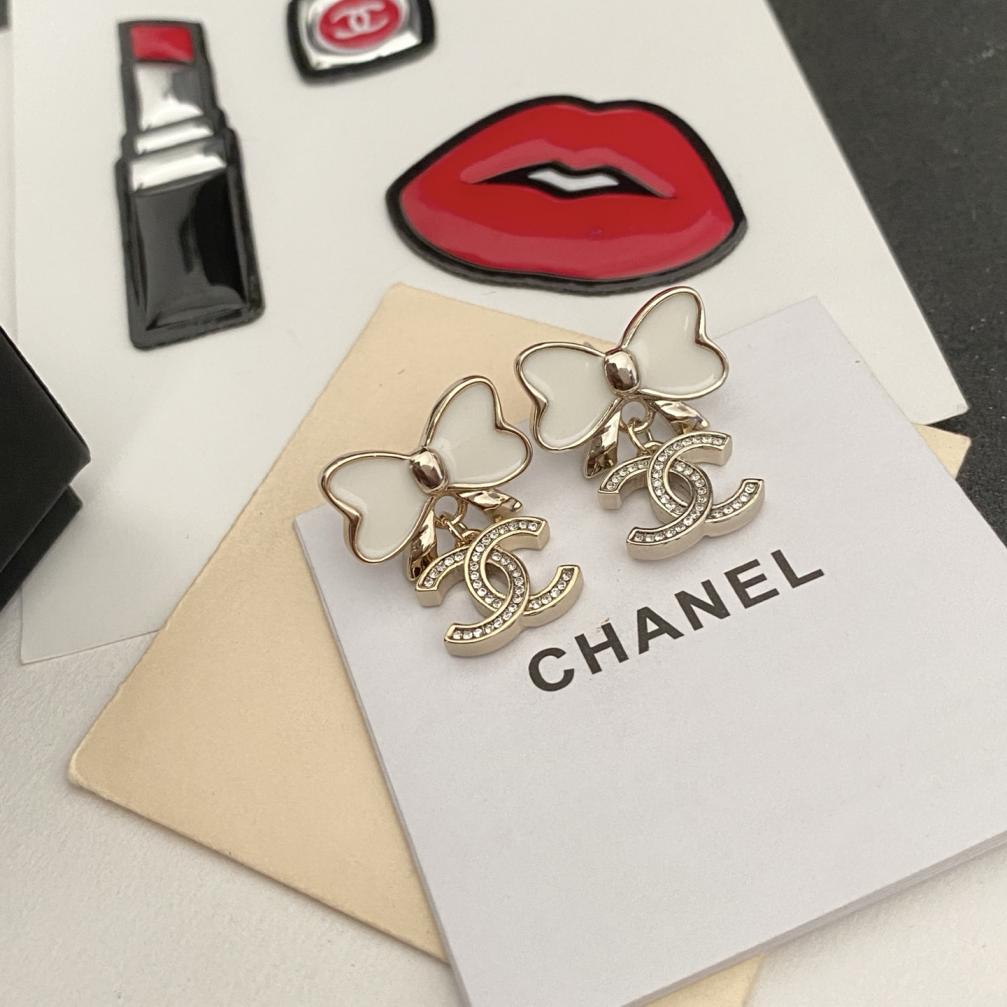 A1098 Chanel earrings