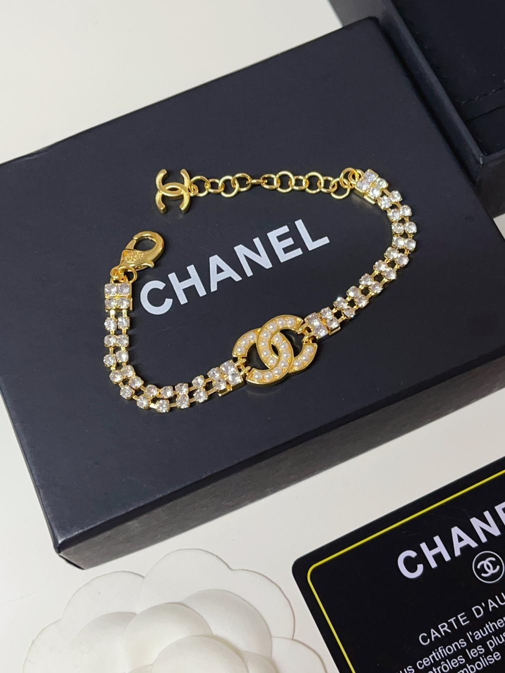 L193 Chanel Crystal Bracelet