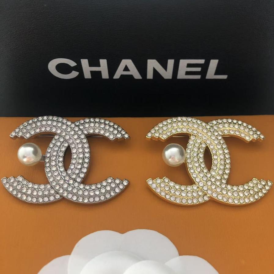 Chanel brooch 116396