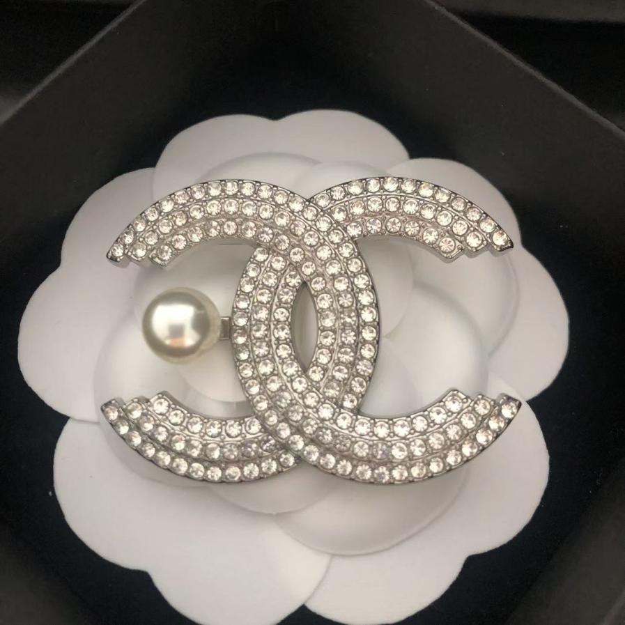 Chanel brooch 116396